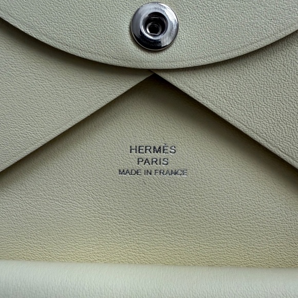 New Limited Edition Hermes 2025 'Spring Panther'  Calvi Duo Card Holder - Picture 7 of 10